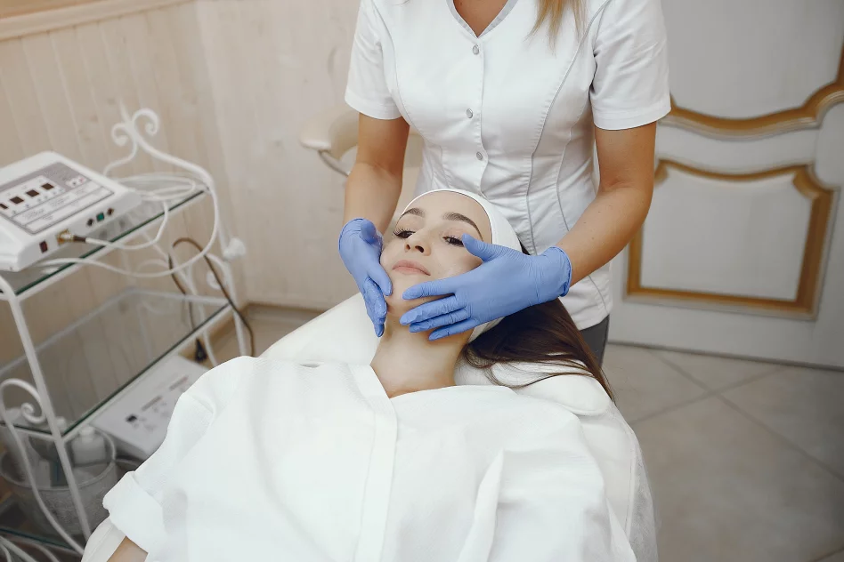 Why Clinics Are Shifting From One-Off Treatments to Programs